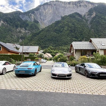 Hotel Oberland Le Bourg-dʼOisans Exterior foto